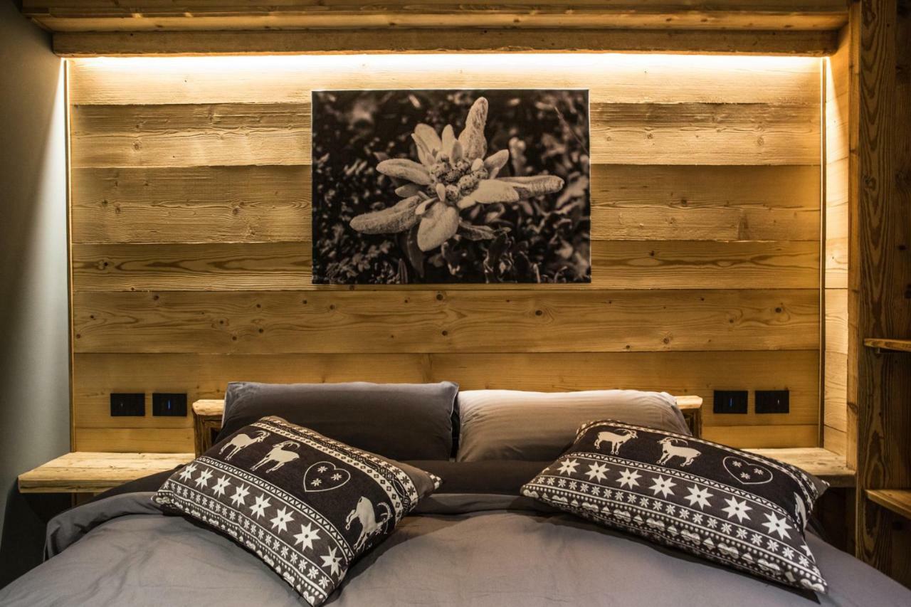 Alpine Rooms Guesthouse Breuil-Cervinia Bagian luar foto