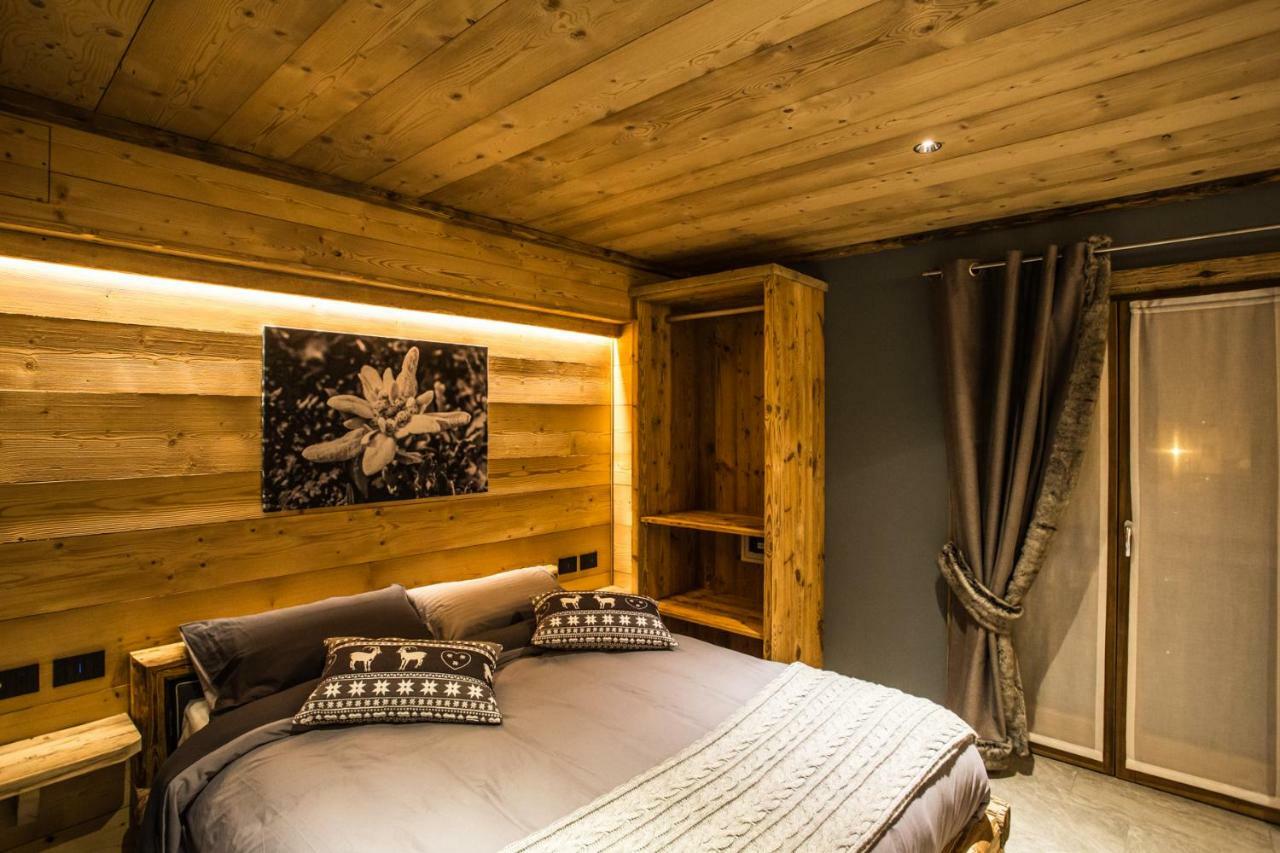 Alpine Rooms Guesthouse Breuil-Cervinia Bagian luar foto