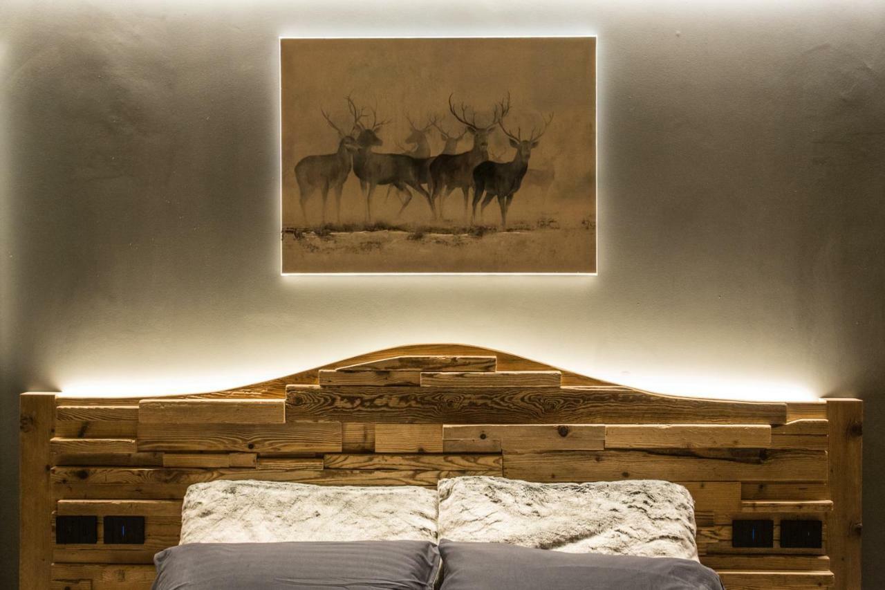 Alpine Rooms Guesthouse Breuil-Cervinia Bagian luar foto