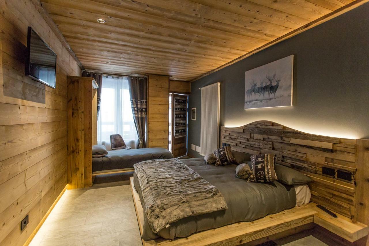 Alpine Rooms Guesthouse Breuil-Cervinia Bagian luar foto