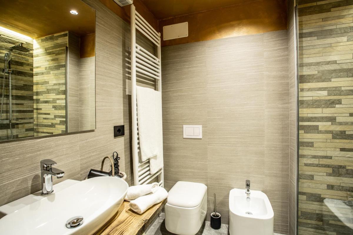 Alpine Rooms Guesthouse Breuil-Cervinia Bagian luar foto